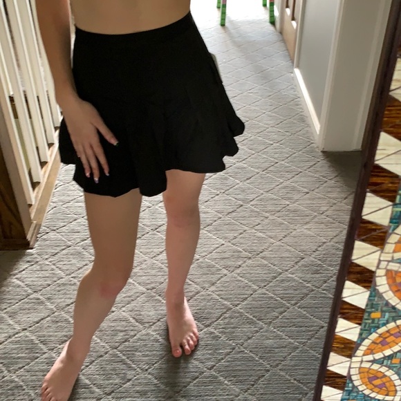 Verge Girl black pleated skirt - Picture 1 of 3